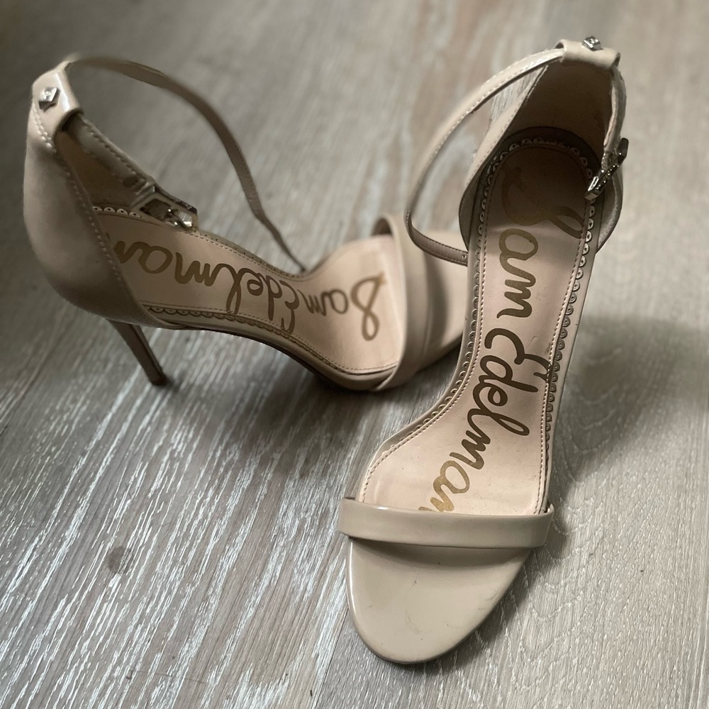 Heels color nud its so pretty shoes for party or formal dress - Picture 3 of 3